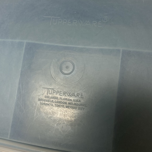 Vintage Tupperware Tuppercraft Box Container With Dividers - Picture 5 of 6